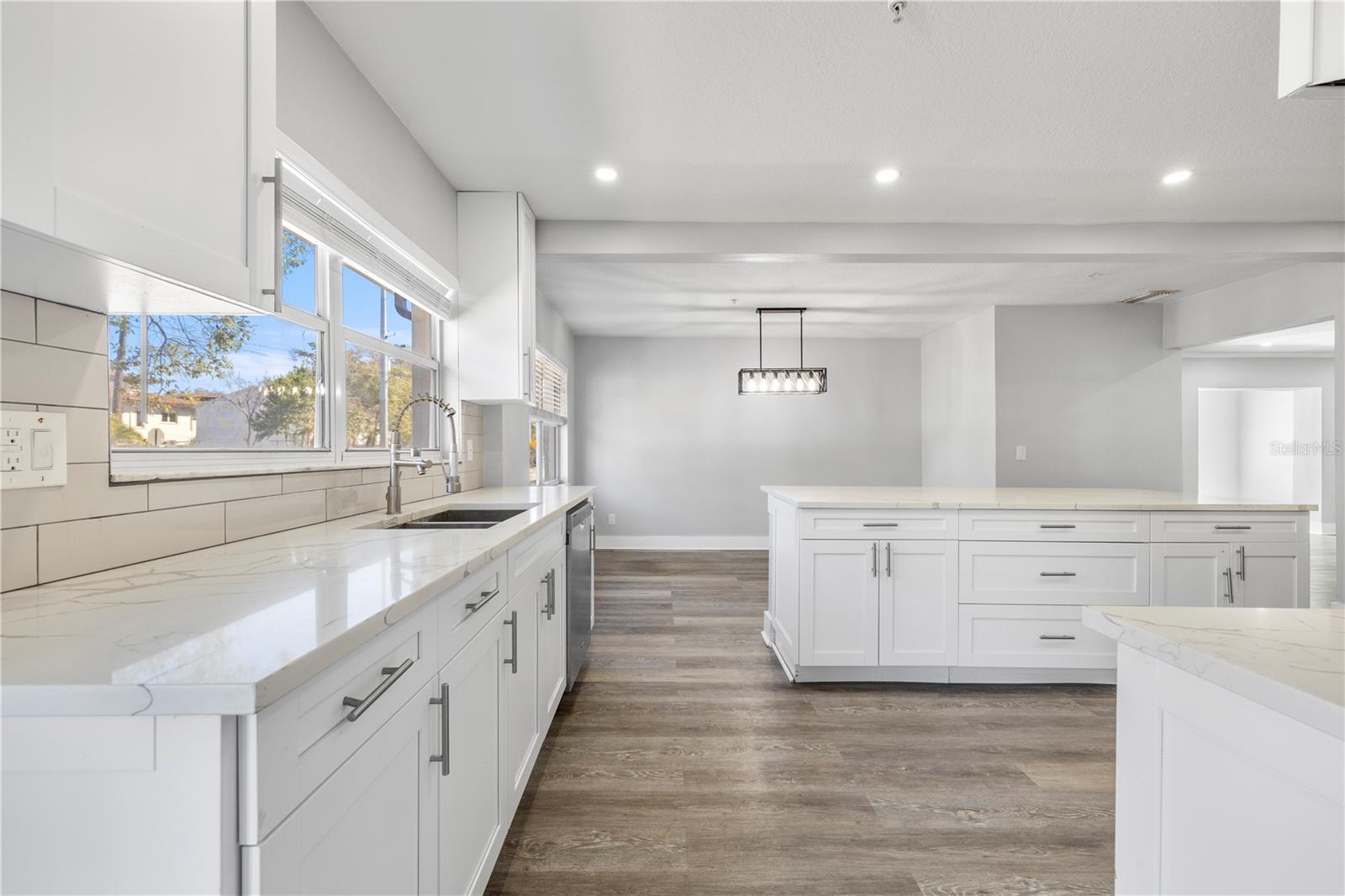 Image 12 of 67 For 3901 Platt Street