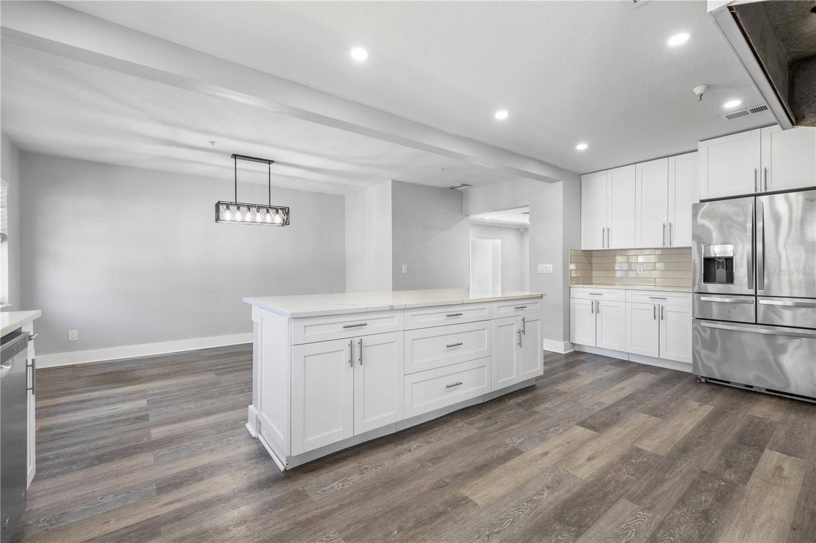 Image 13 of 67 For 3901 Platt Street