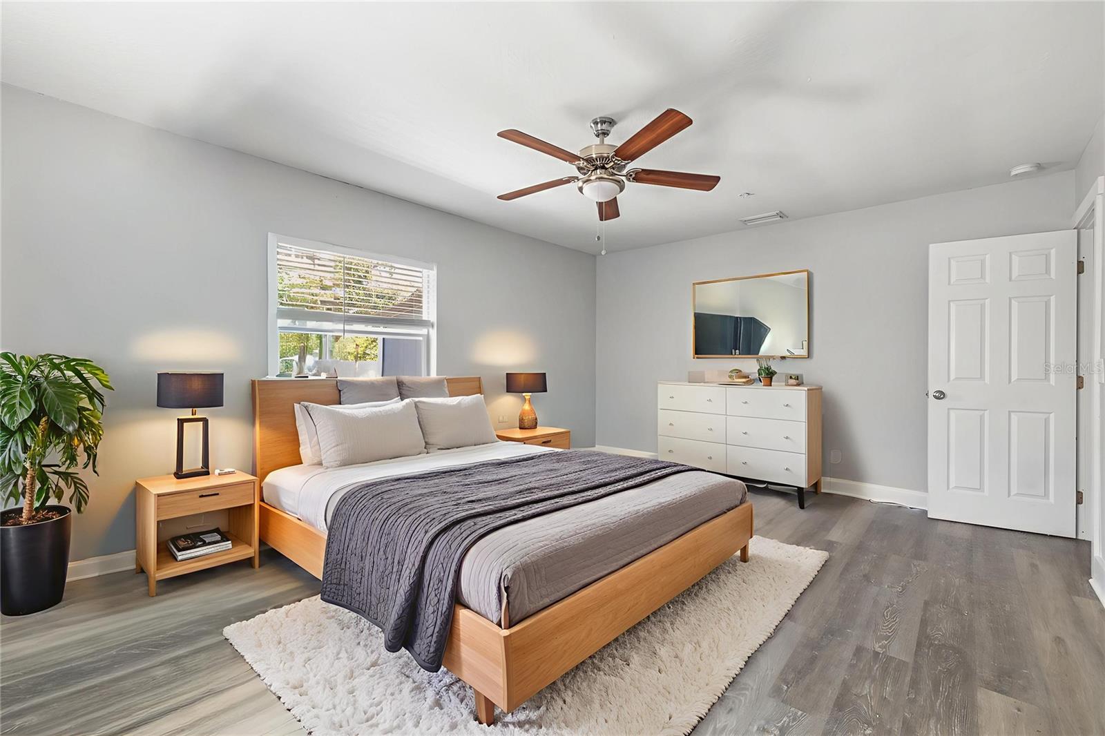 Image 18 of 67 For 3901 Platt Street