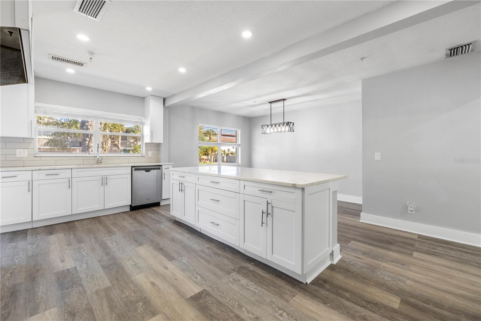 Image 23 of 67 For 3901 Platt Street