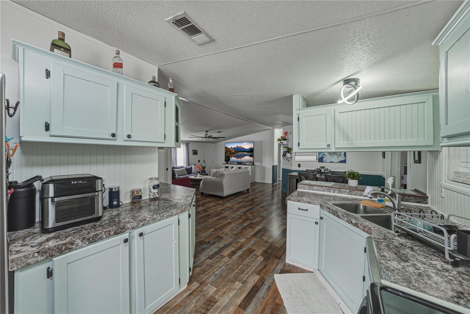 Image 18 of 51 For 4695 Turner Road