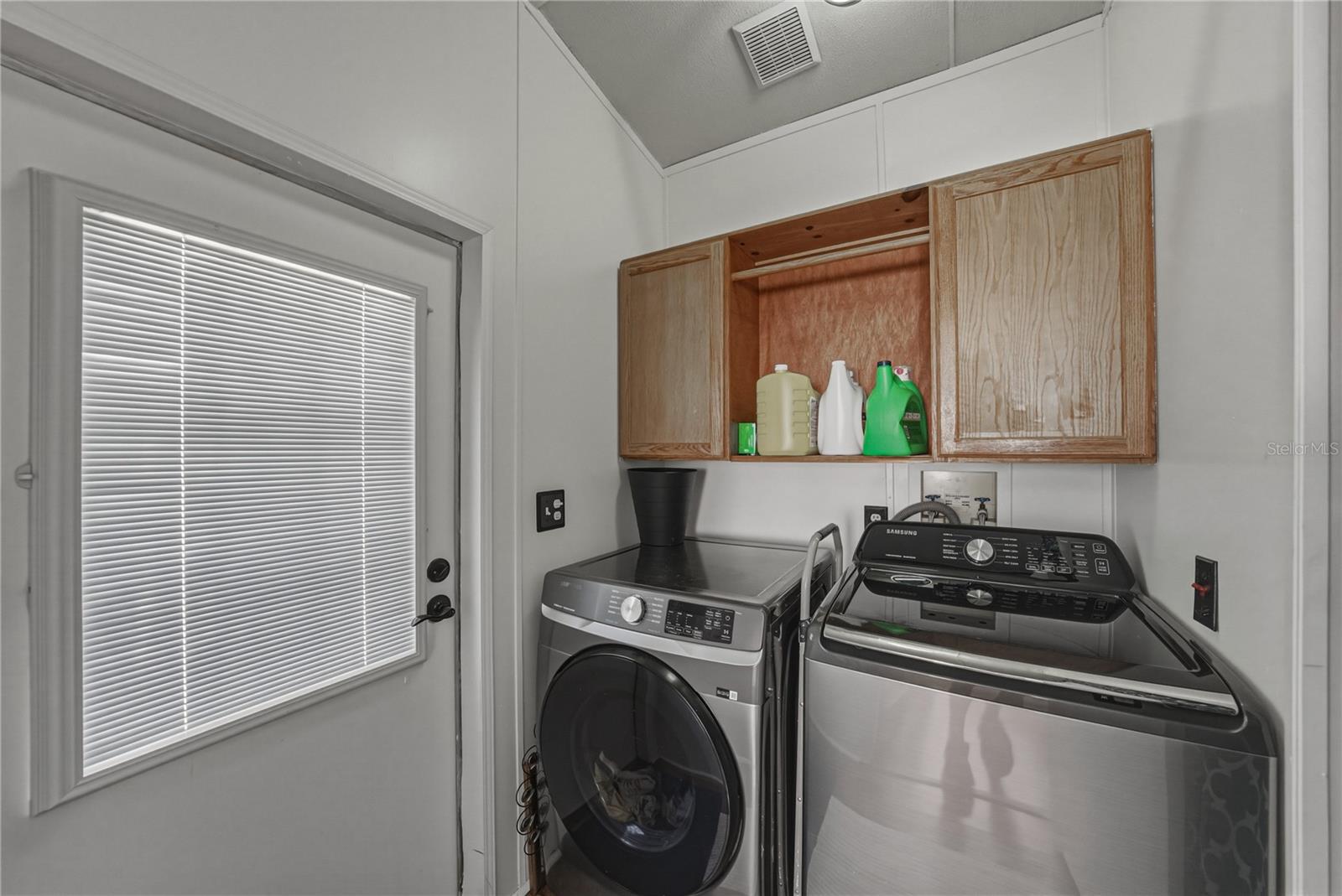 Image 22 of 51 For 4695 Turner Road