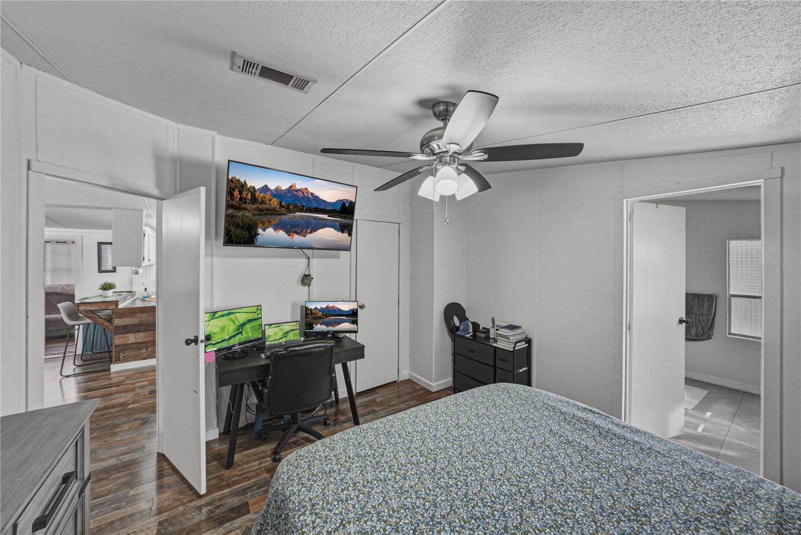 Image 27 of 51 For 4695 Turner Road