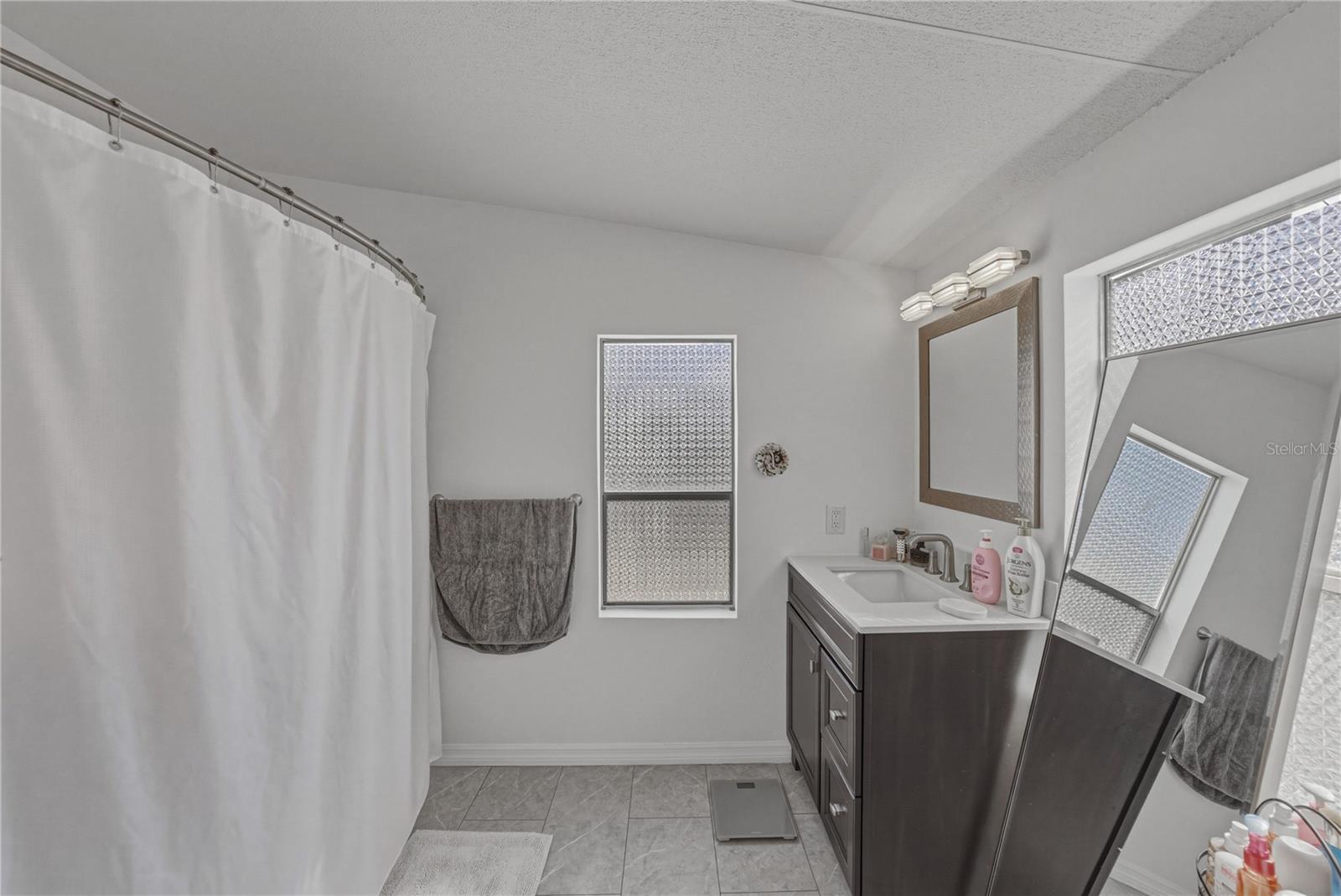 Image 30 of 51 For 4695 Turner Road