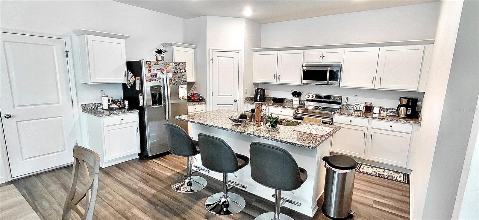 Image 10 of 56 For 38457 Honeysuckle Drive