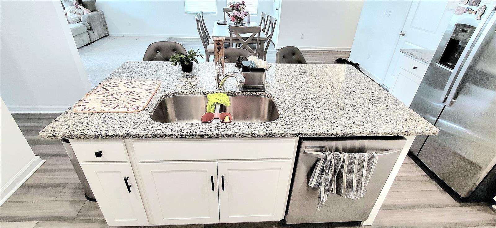 Image 15 of 56 For 38457 Honeysuckle Drive