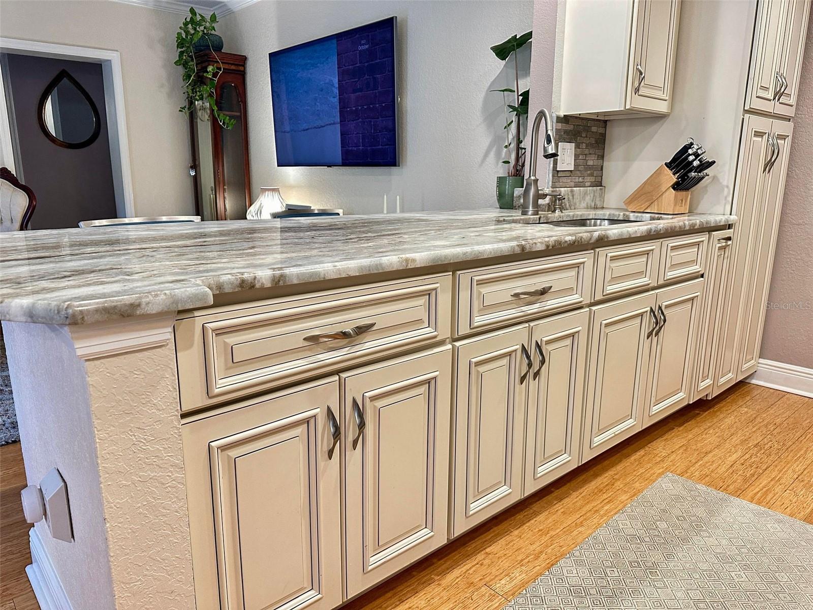 Image 18 of 67 For 8911 Blind Pass Road 220