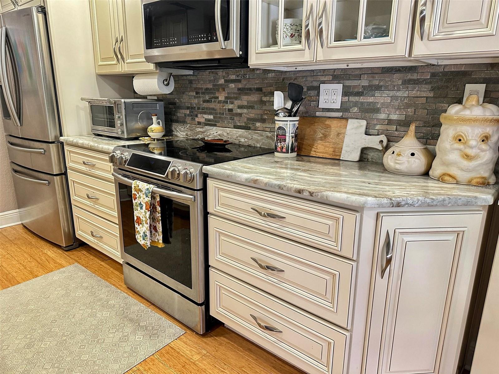 Image 36 of 67 For 8911 Blind Pass Road 220