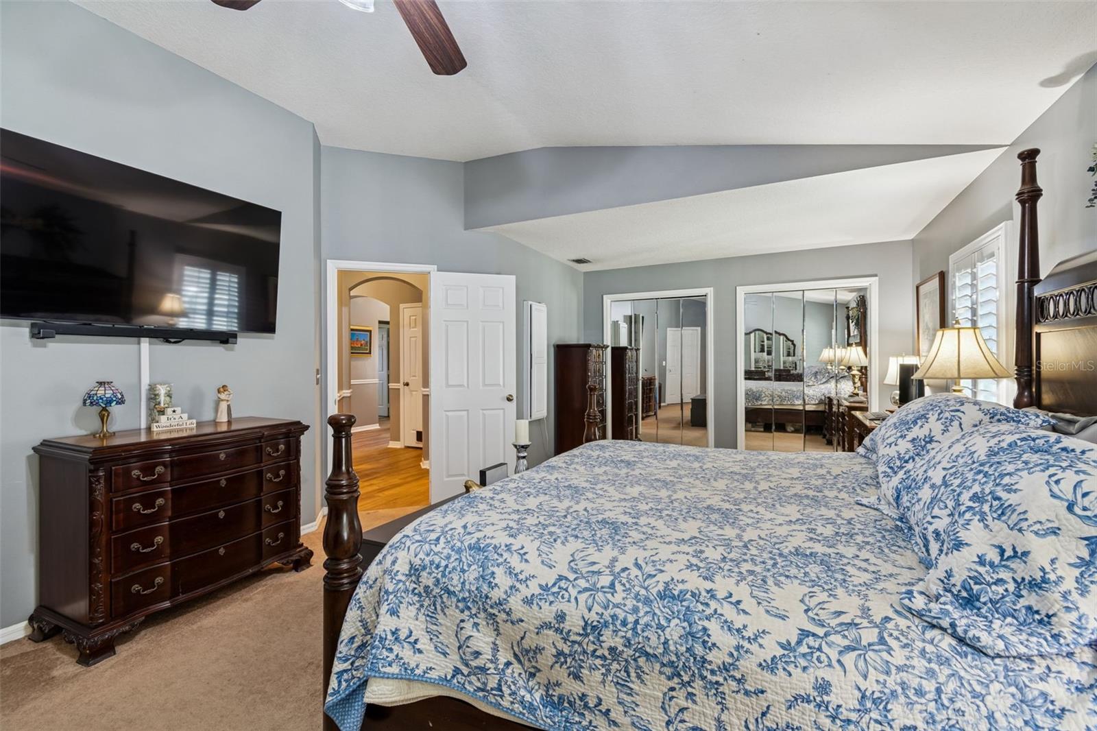 Listing photo id 25 for 3301 Black Gum Court