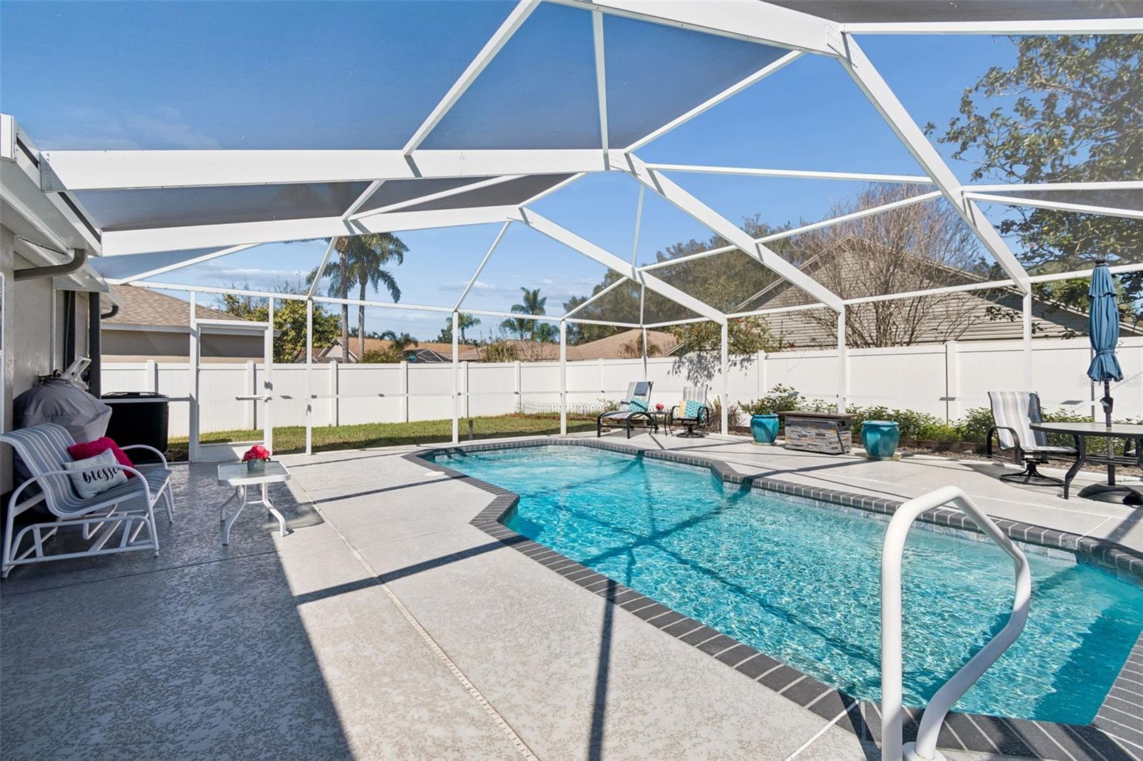 Listing photo id 39 for 3301 Black Gum Court