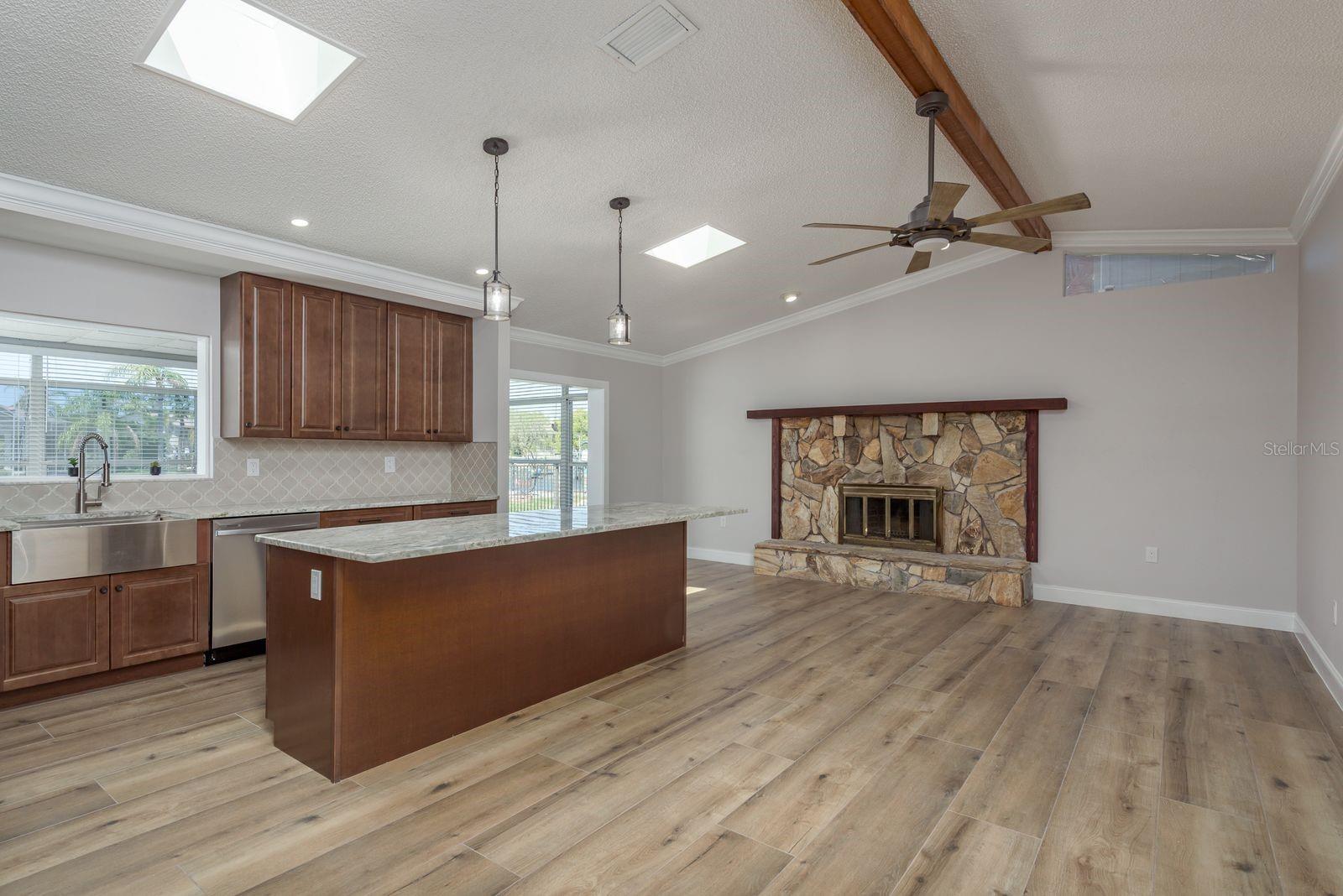 Image 12 of 48 For 4246 Marine Parkway