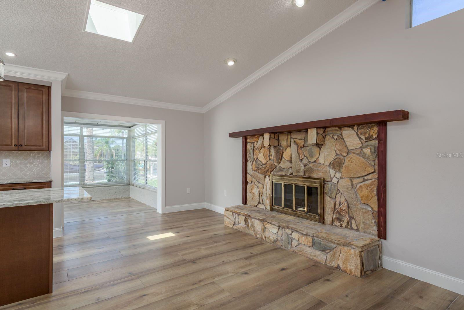 Image 13 of 48 For 4246 Marine Parkway