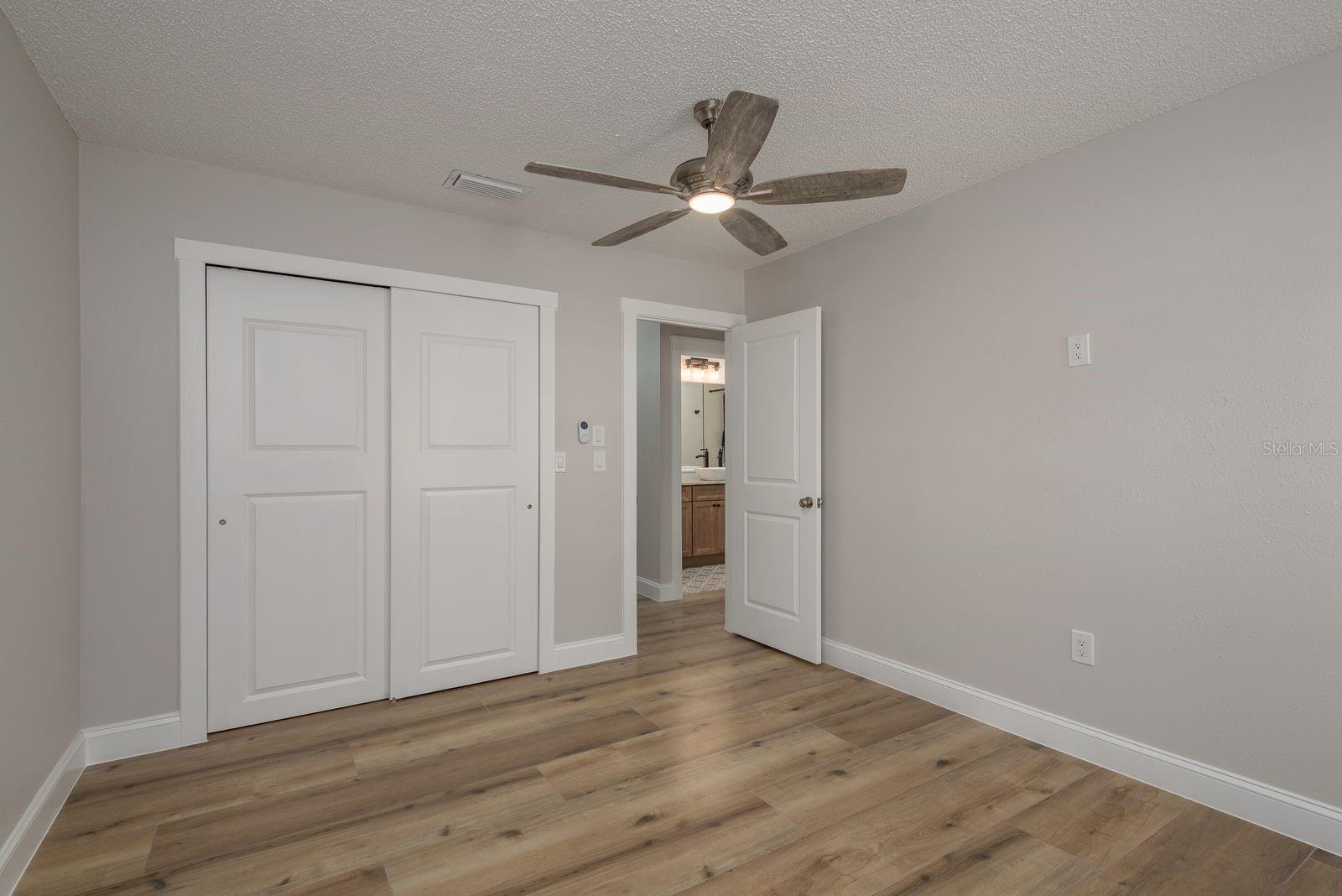 Image 24 of 48 For 4246 Marine Parkway