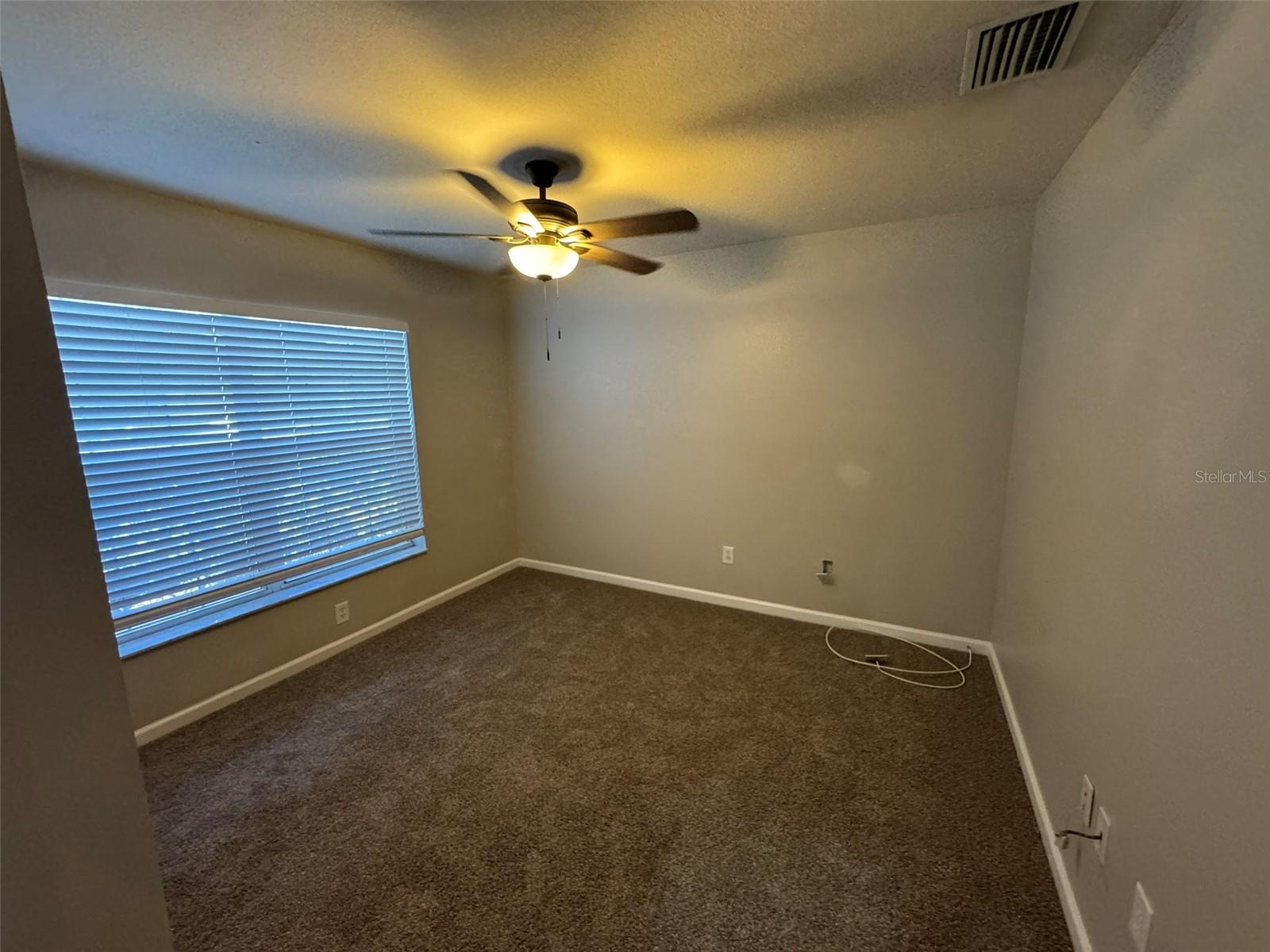 Image 8 of 17 For 635 White Flower Way