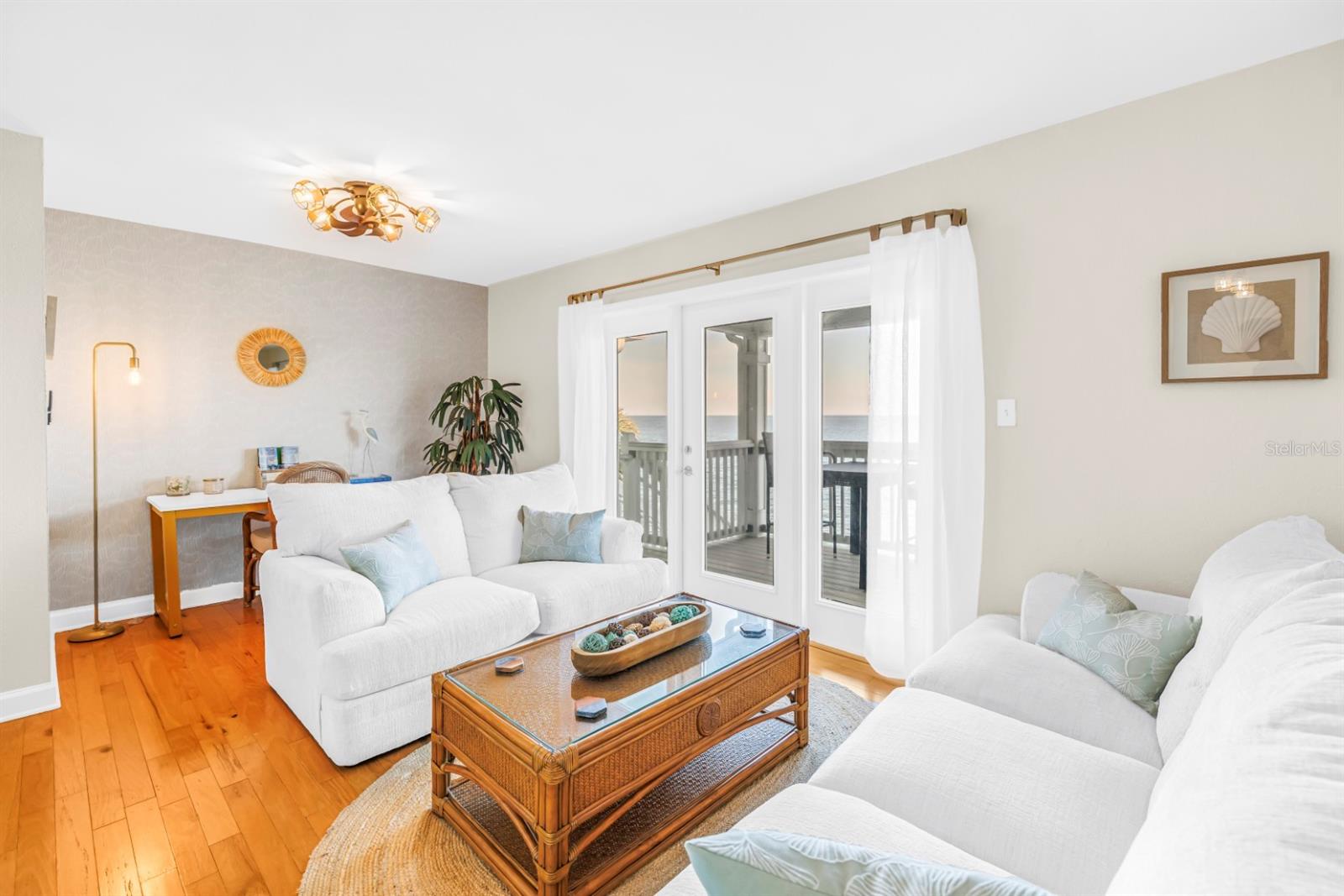 Image 15 of 40 For 5102 Coquina Key Drive Se D