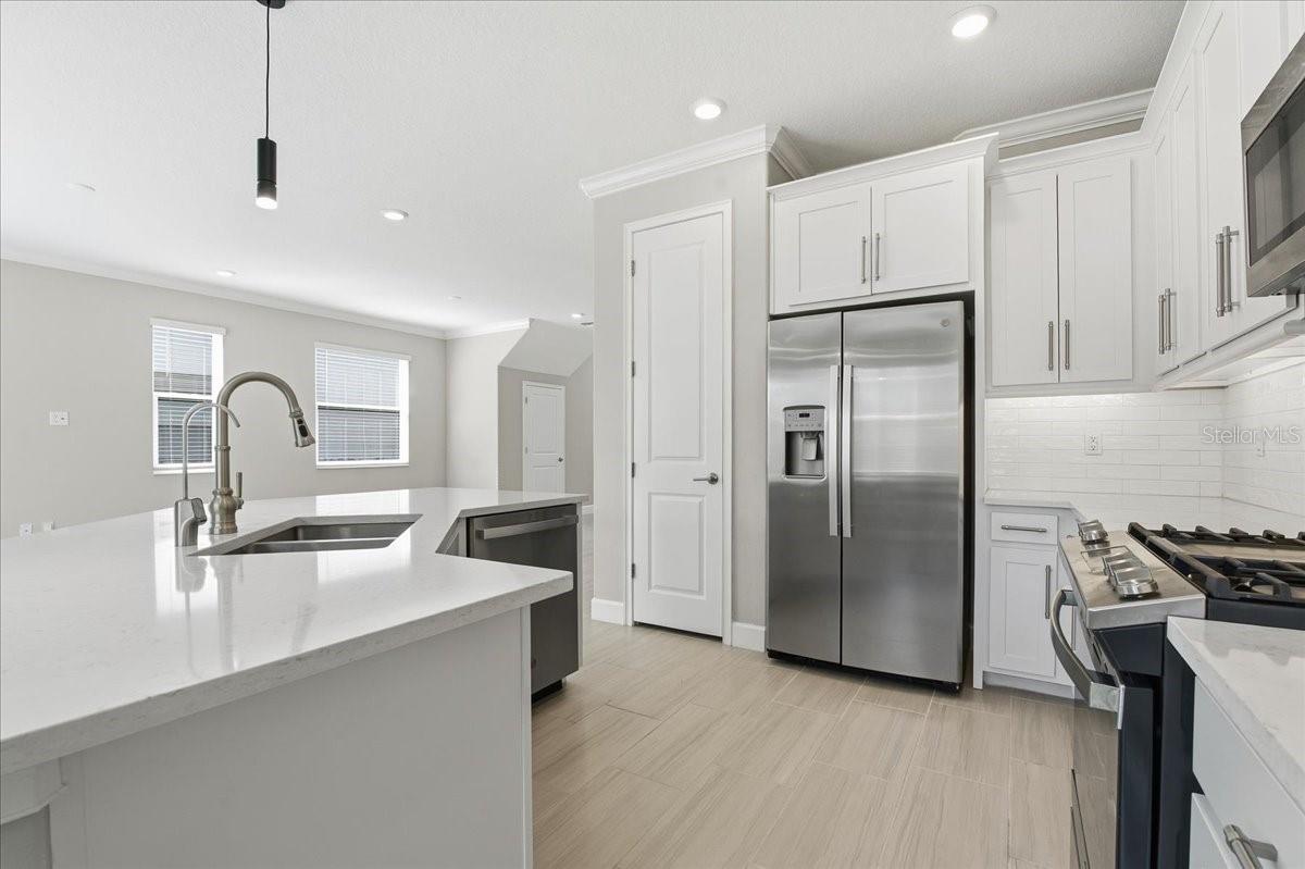 Image 6 of 99 For 4664 Lagona Lane