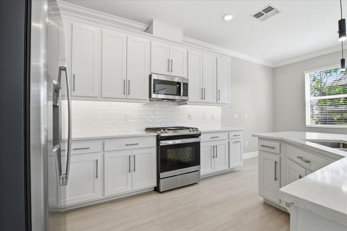 Image 8 of 99 For 4664 Lagona Lane