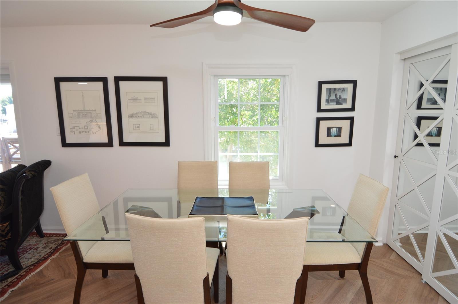 Image 15 of 100 For 5048 Beach Drive Se F