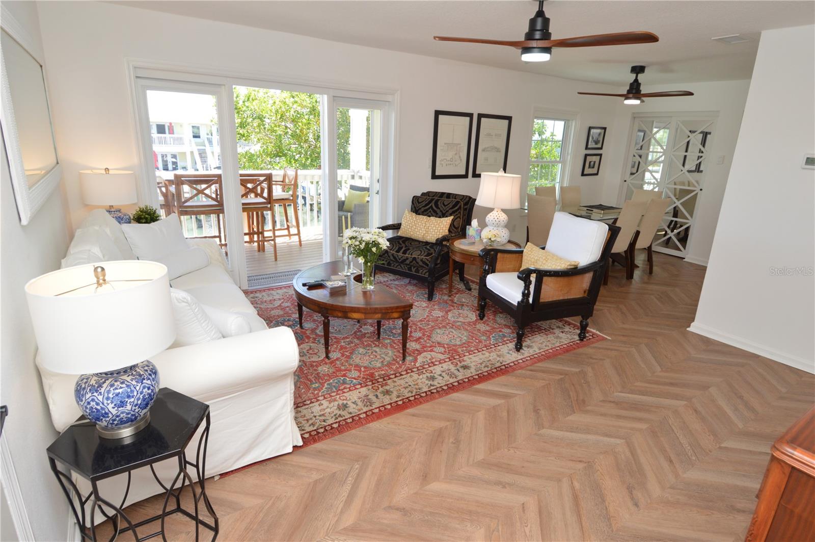 Image 19 of 100 For 5048 Beach Drive Se F