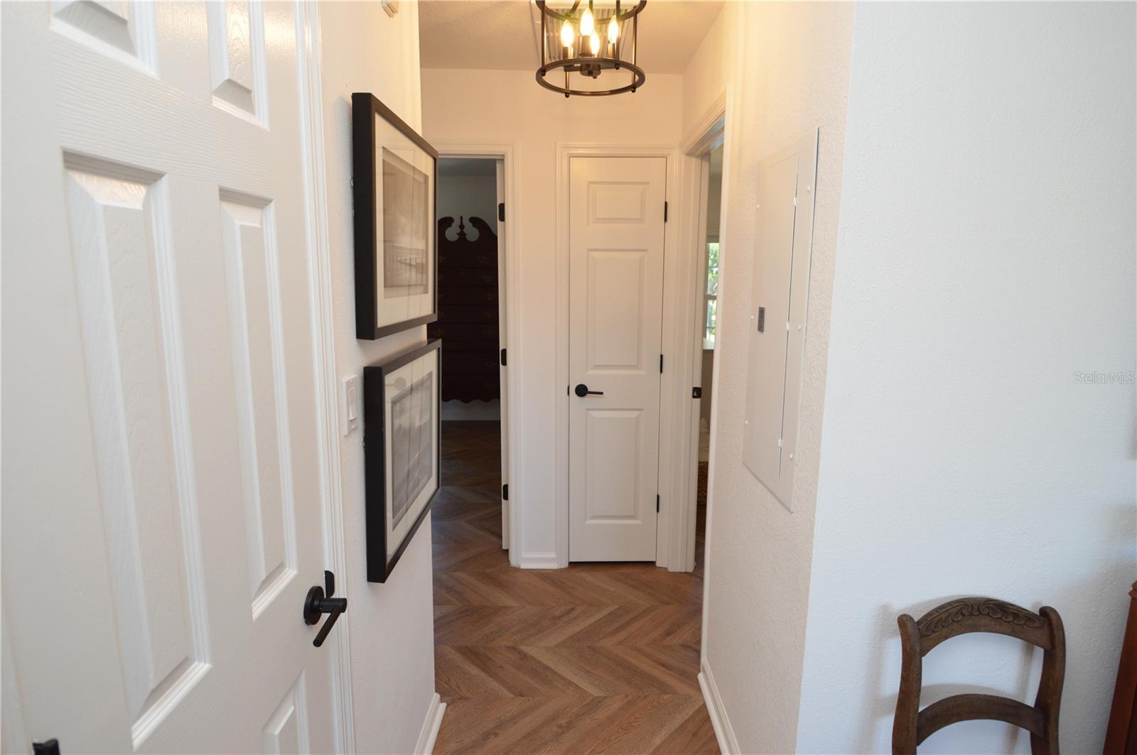 Image 22 of 100 For 5048 Beach Drive Se F