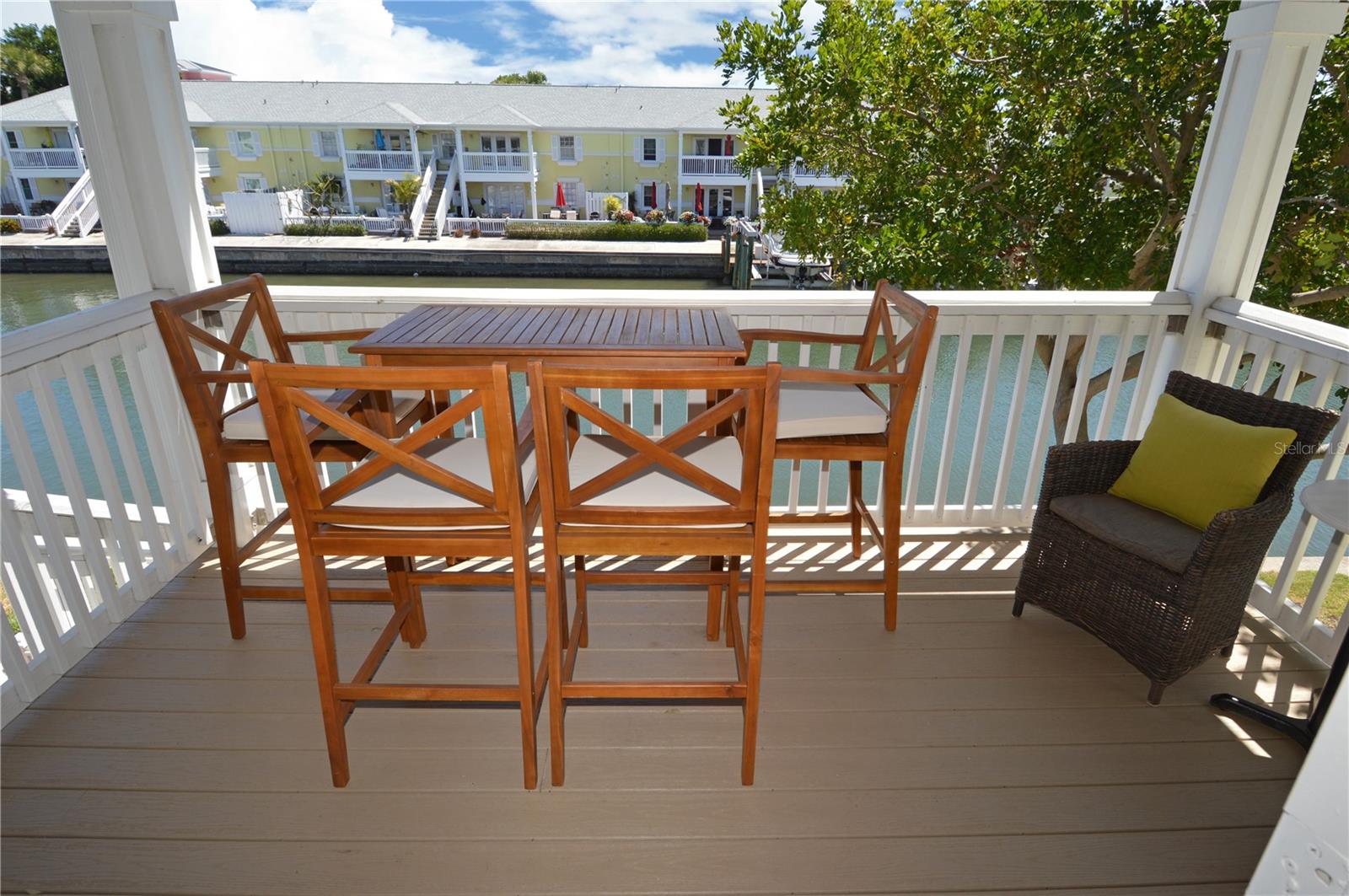 Image 45 of 100 For 5048 Beach Drive Se F