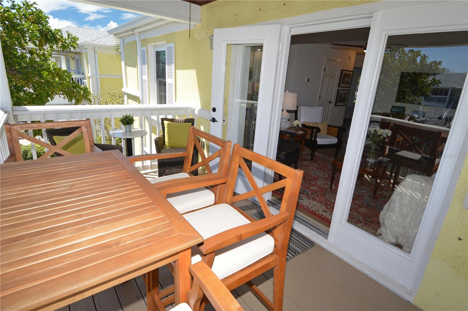 Image 46 of 100 For 5048 Beach Drive Se F