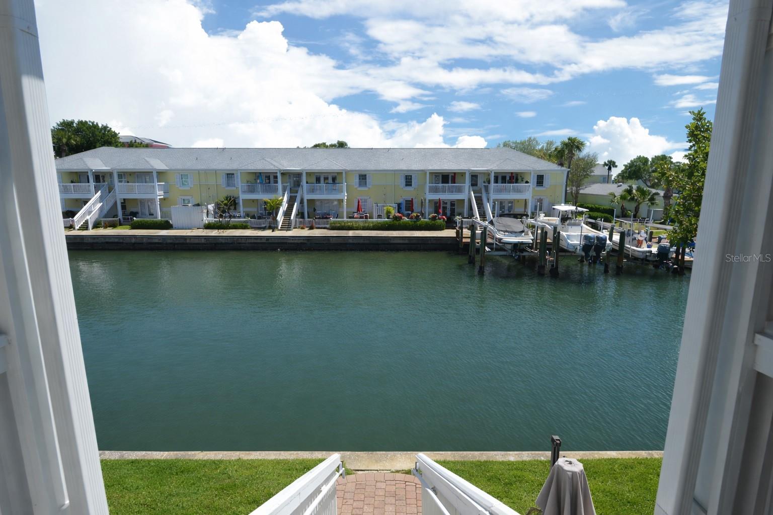 Image 49 of 100 For 5048 Beach Drive Se F