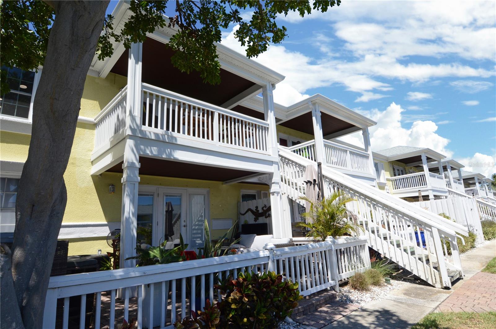 Image 50 of 100 For 5048 Beach Drive Se F