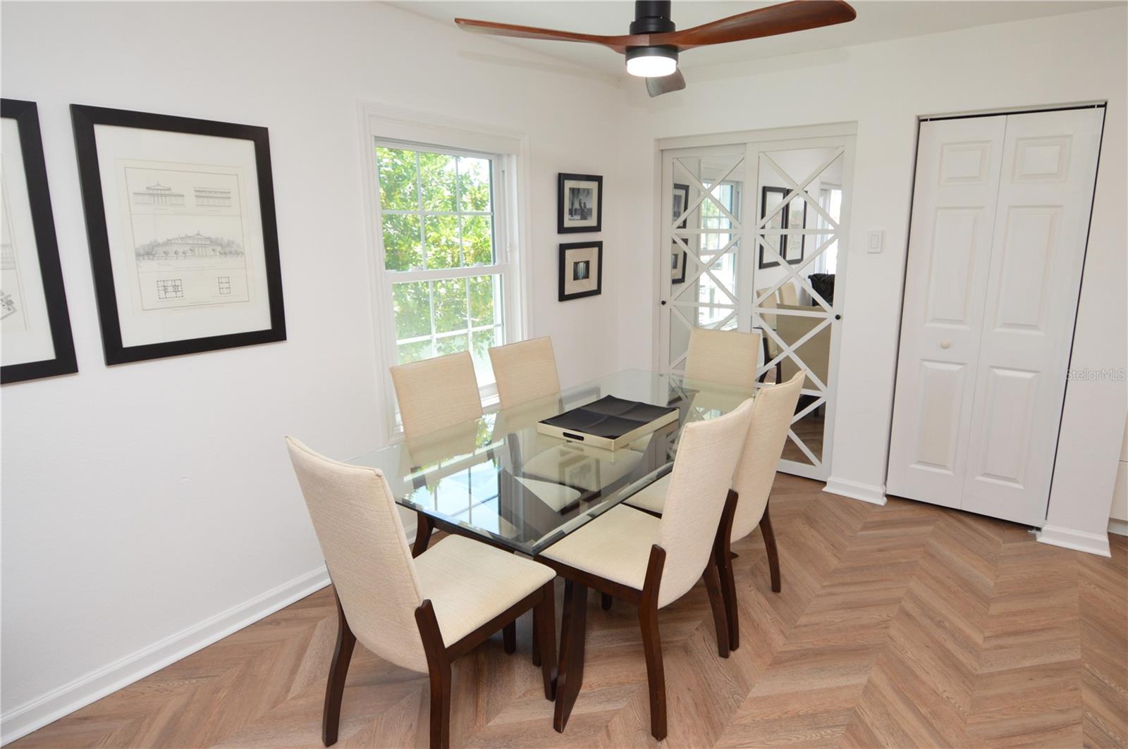 Image 7 of 100 For 5048 Beach Drive Se F