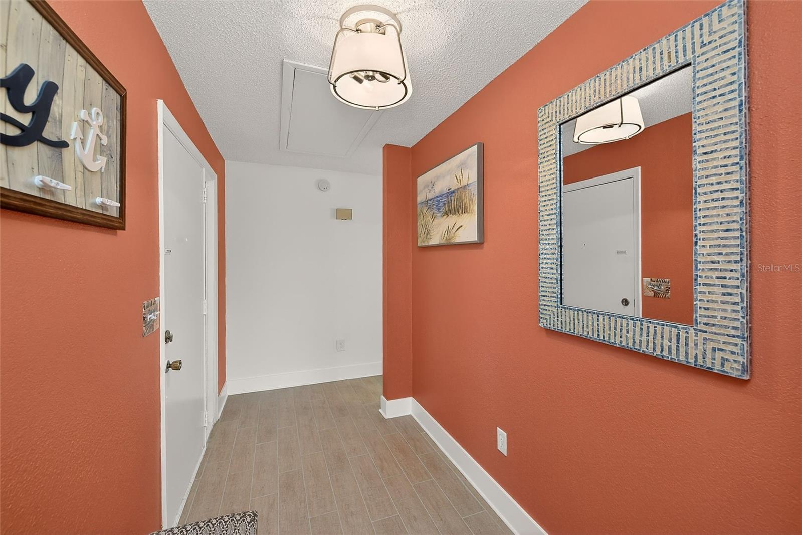 Image 5 of 50 For 1207 13th Circle Se 7