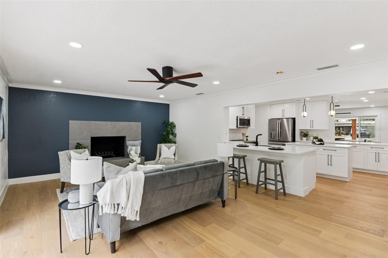 Image 14 of 43 For 850 Rafael Boulevard Ne