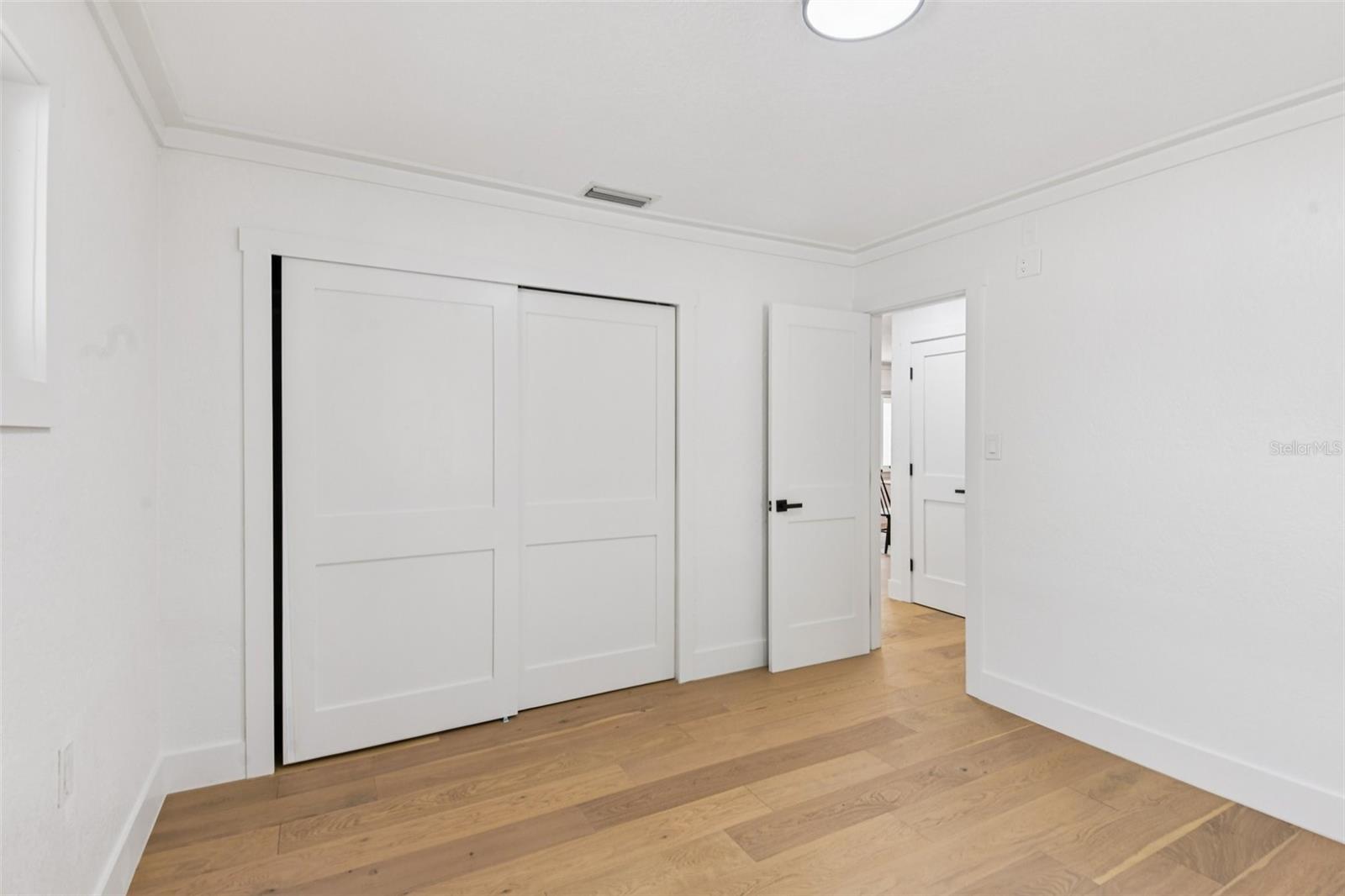 Image 21 of 43 For 850 Rafael Boulevard Ne