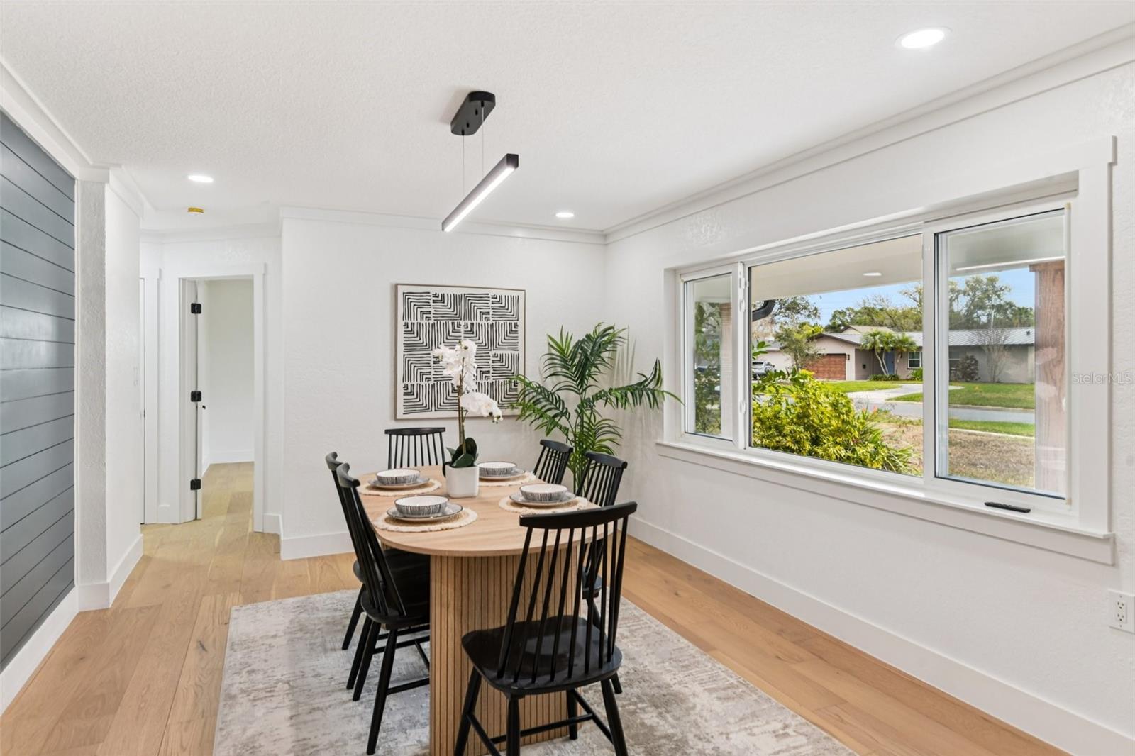 Image 3 of 43 For 850 Rafael Boulevard Ne