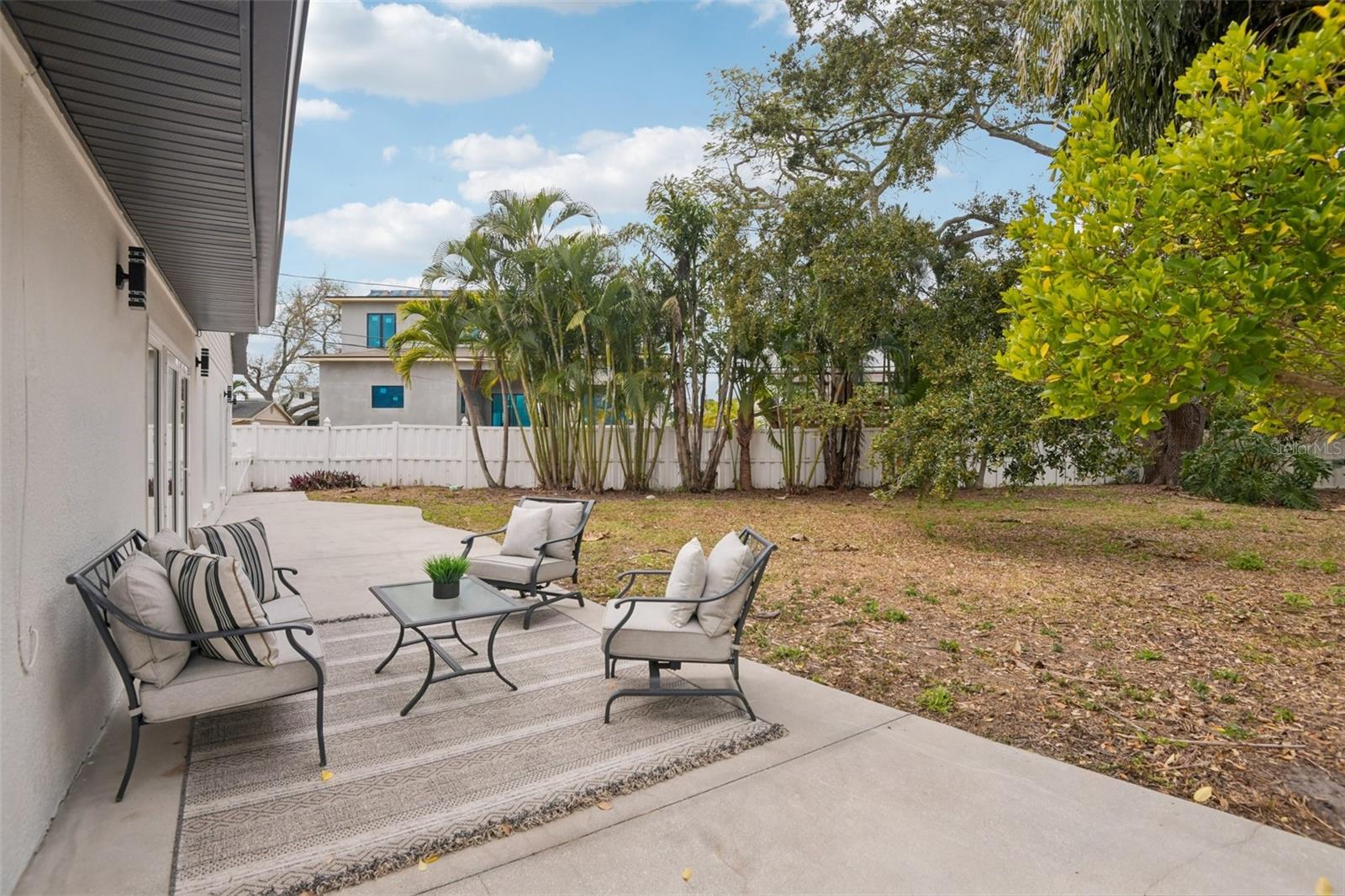 Image 38 of 43 For 850 Rafael Boulevard Ne