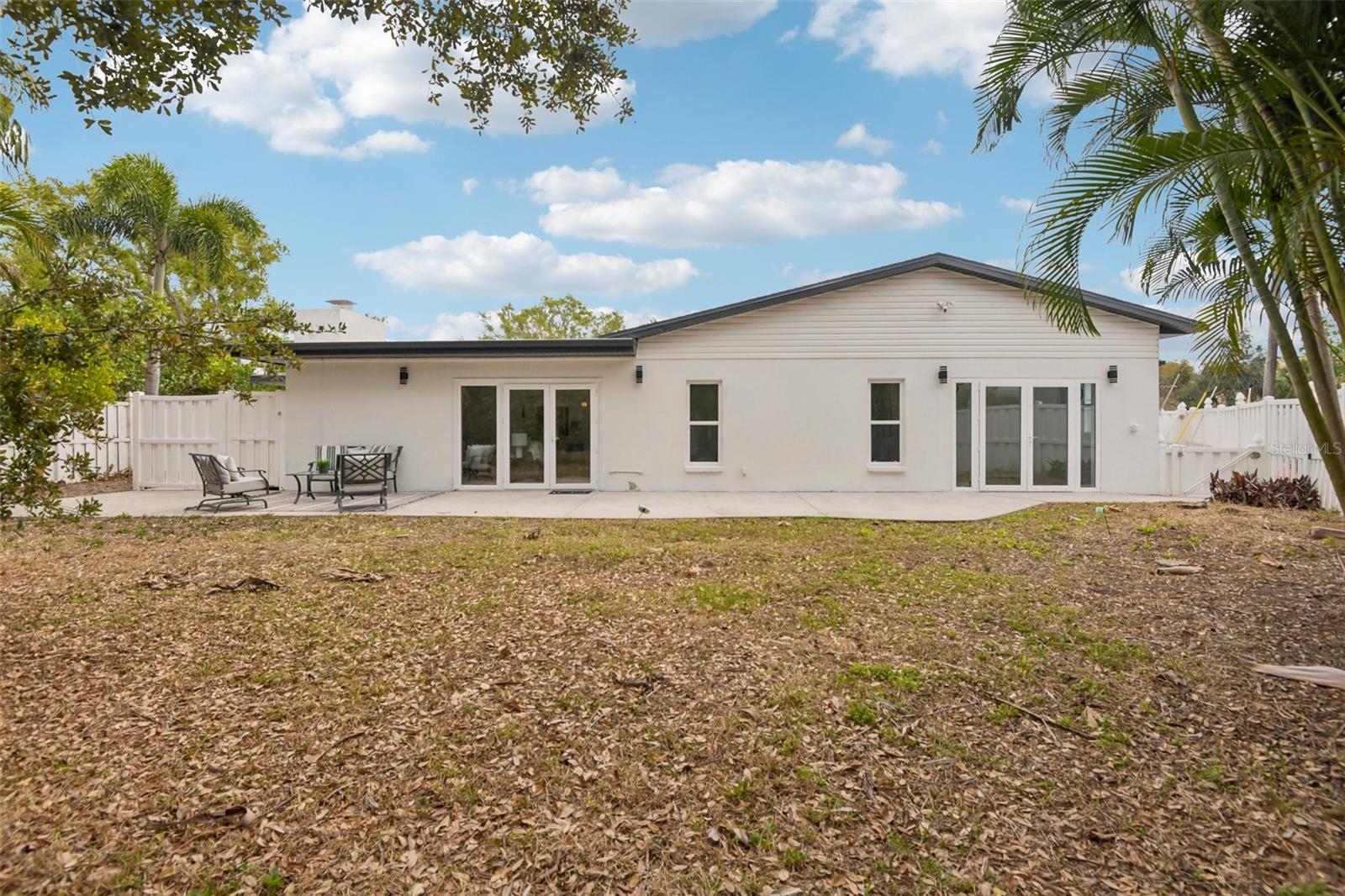 Image 39 of 43 For 850 Rafael Boulevard Ne