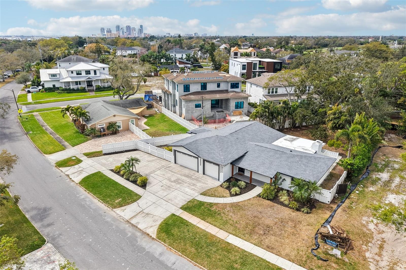 Image 42 of 43 For 850 Rafael Boulevard Ne