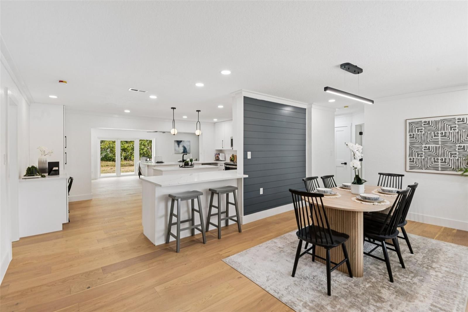 Image 9 of 43 For 850 Rafael Boulevard Ne