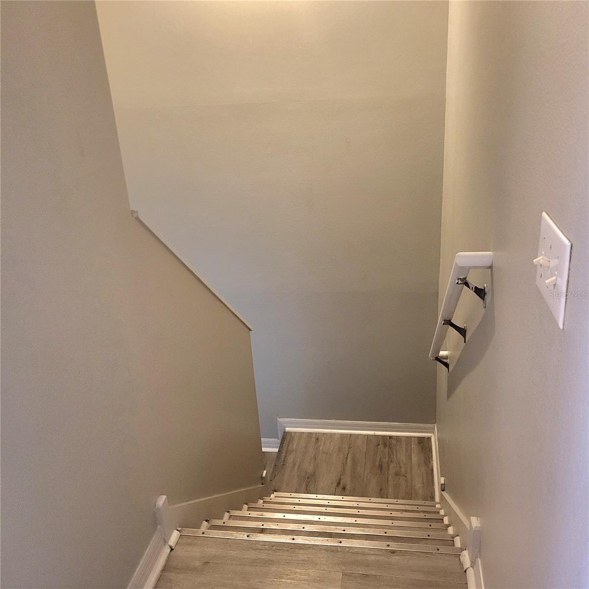 Image 16 of 24 For 10938 Brickside Court