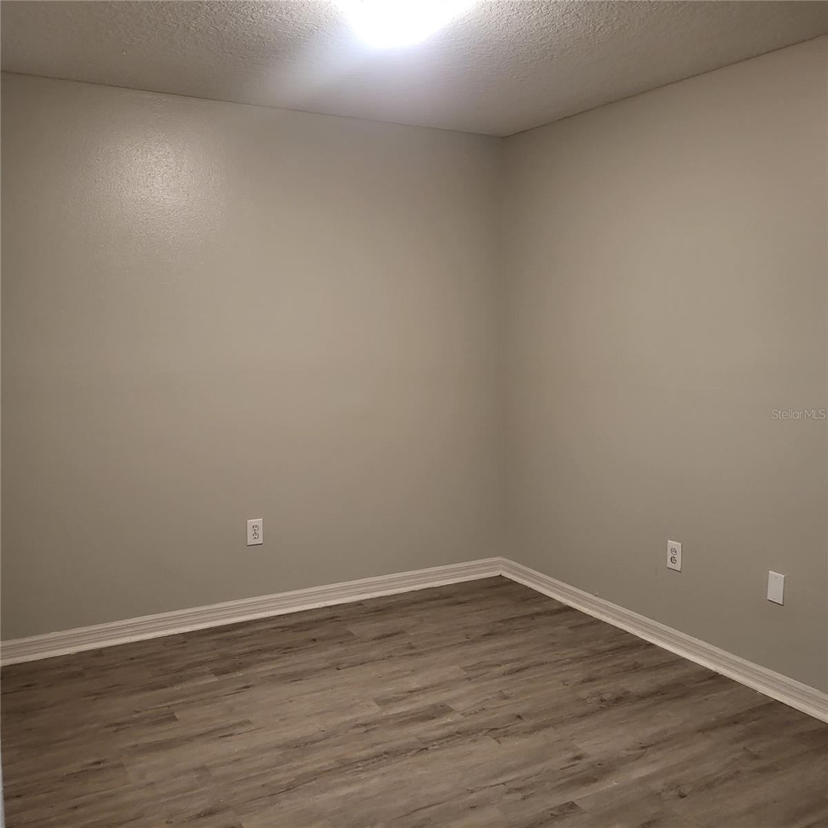 Image 19 of 24 For 10938 Brickside Court