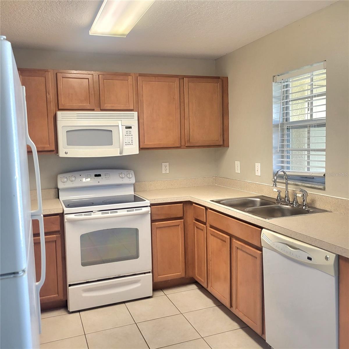 Image 7 of 24 For 10938 Brickside Court