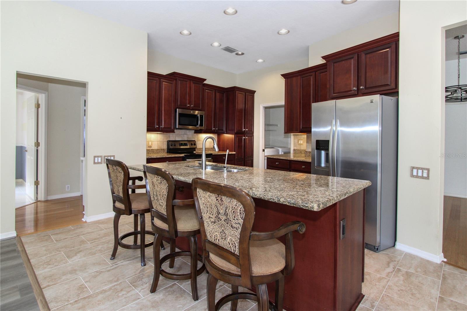 Image 22 of 41 For 2319 Sunview Avenue