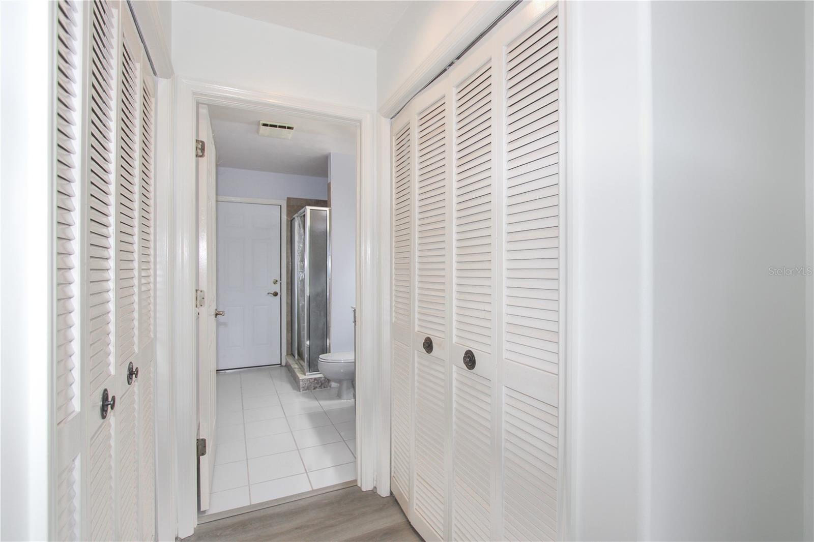 Image 34 of 41 For 2319 Sunview Avenue