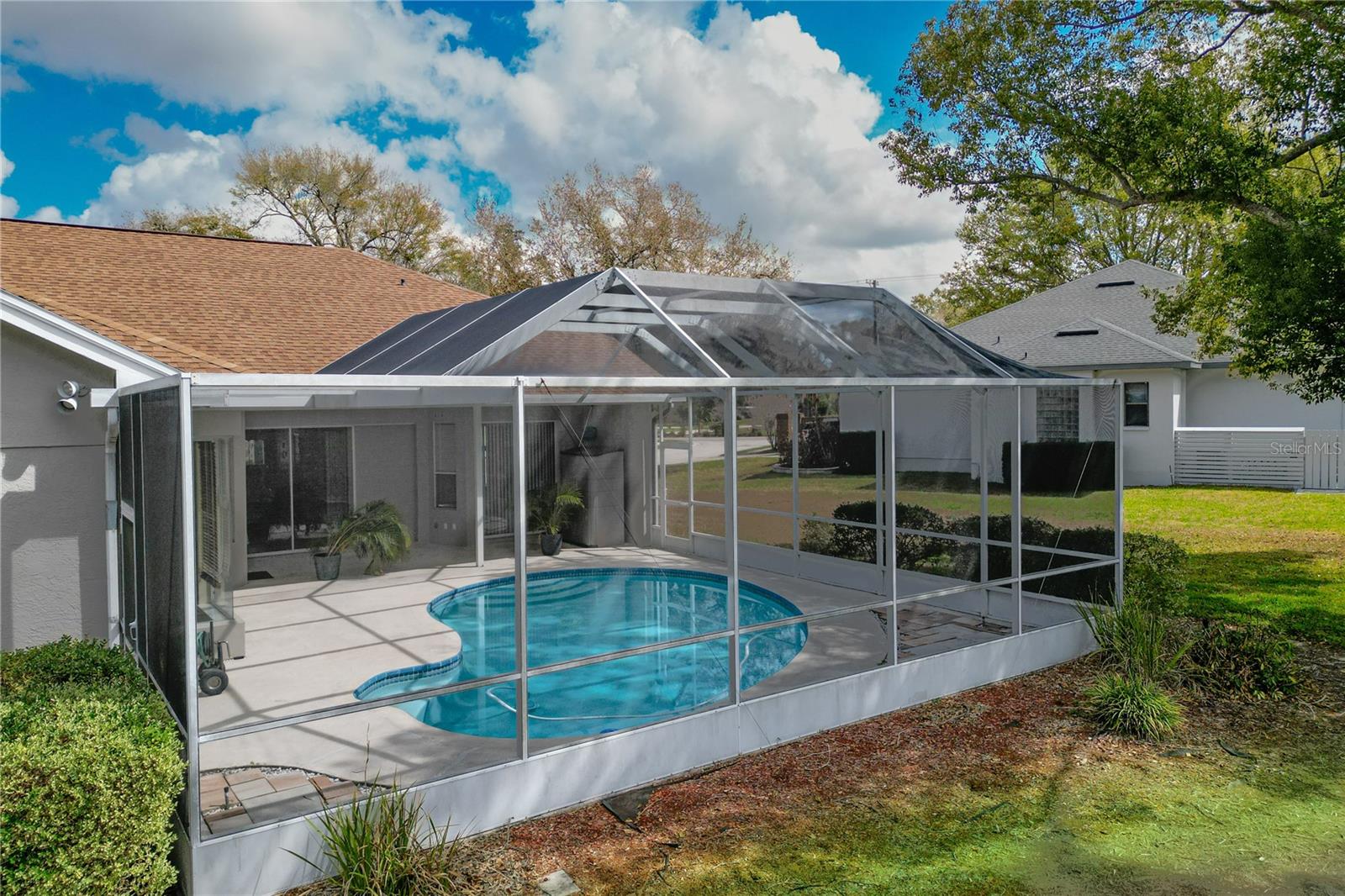 Image 37 of 41 For 2319 Sunview Avenue