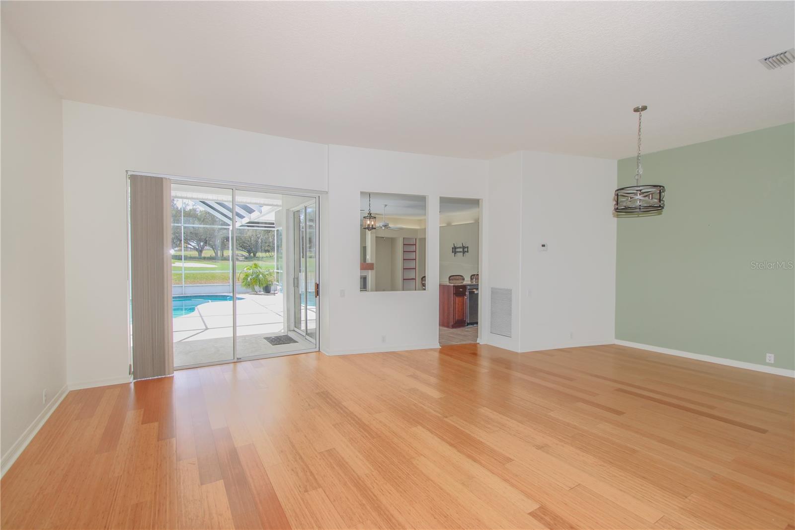 Image 9 of 41 For 2319 Sunview Avenue