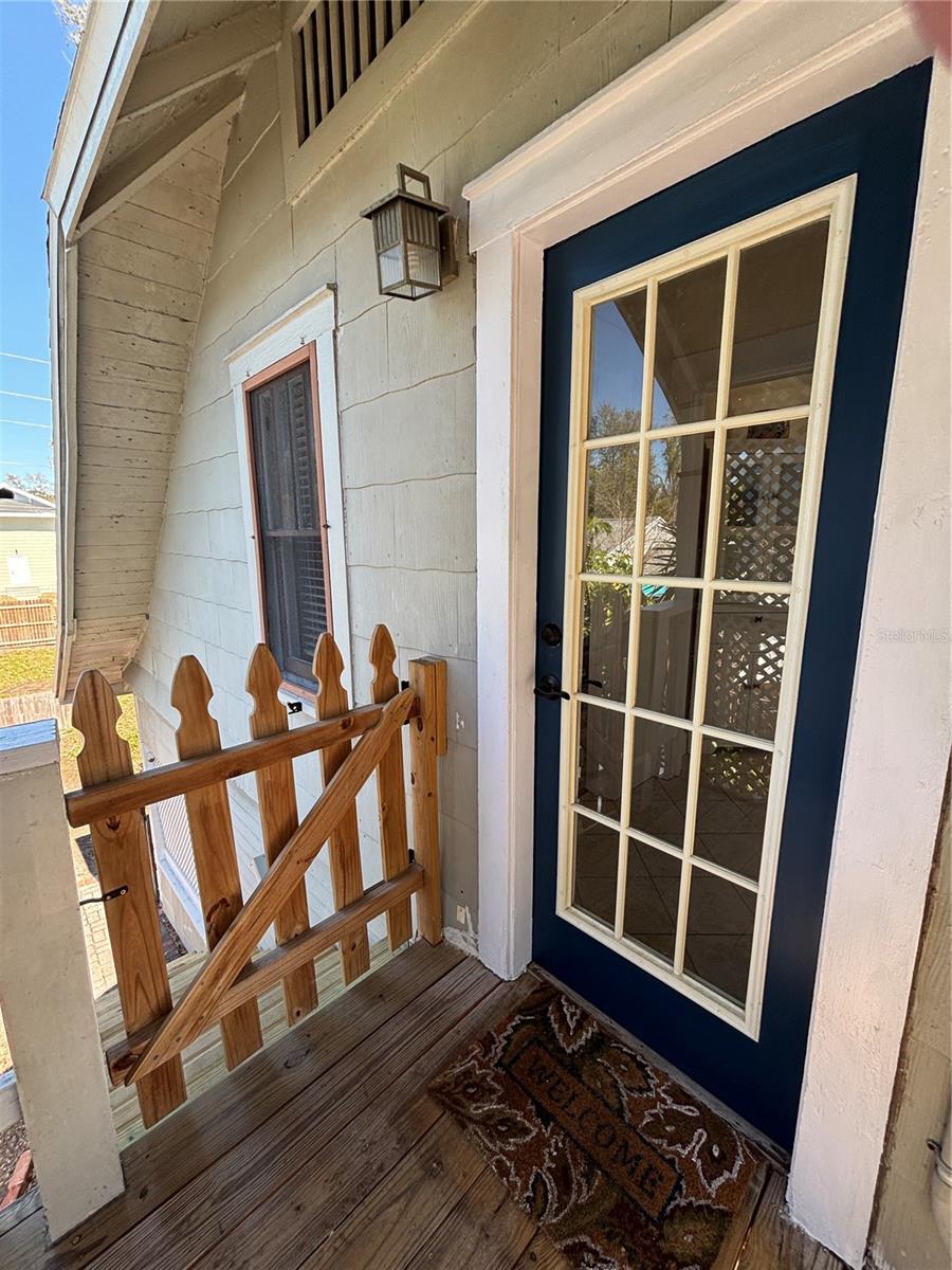 Image 2 of 24 For 810 22nd Avenue N 2