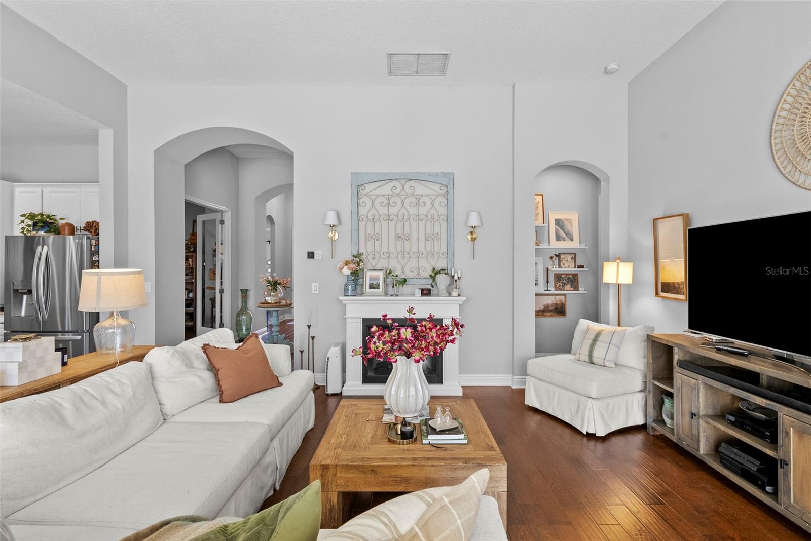 Image 11 of 60 For 1001 Sonesta Avenue