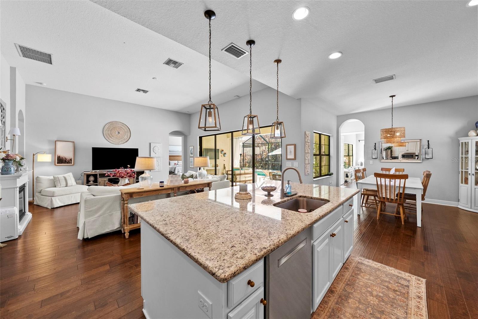 Image 20 of 60 For 1001 Sonesta Avenue