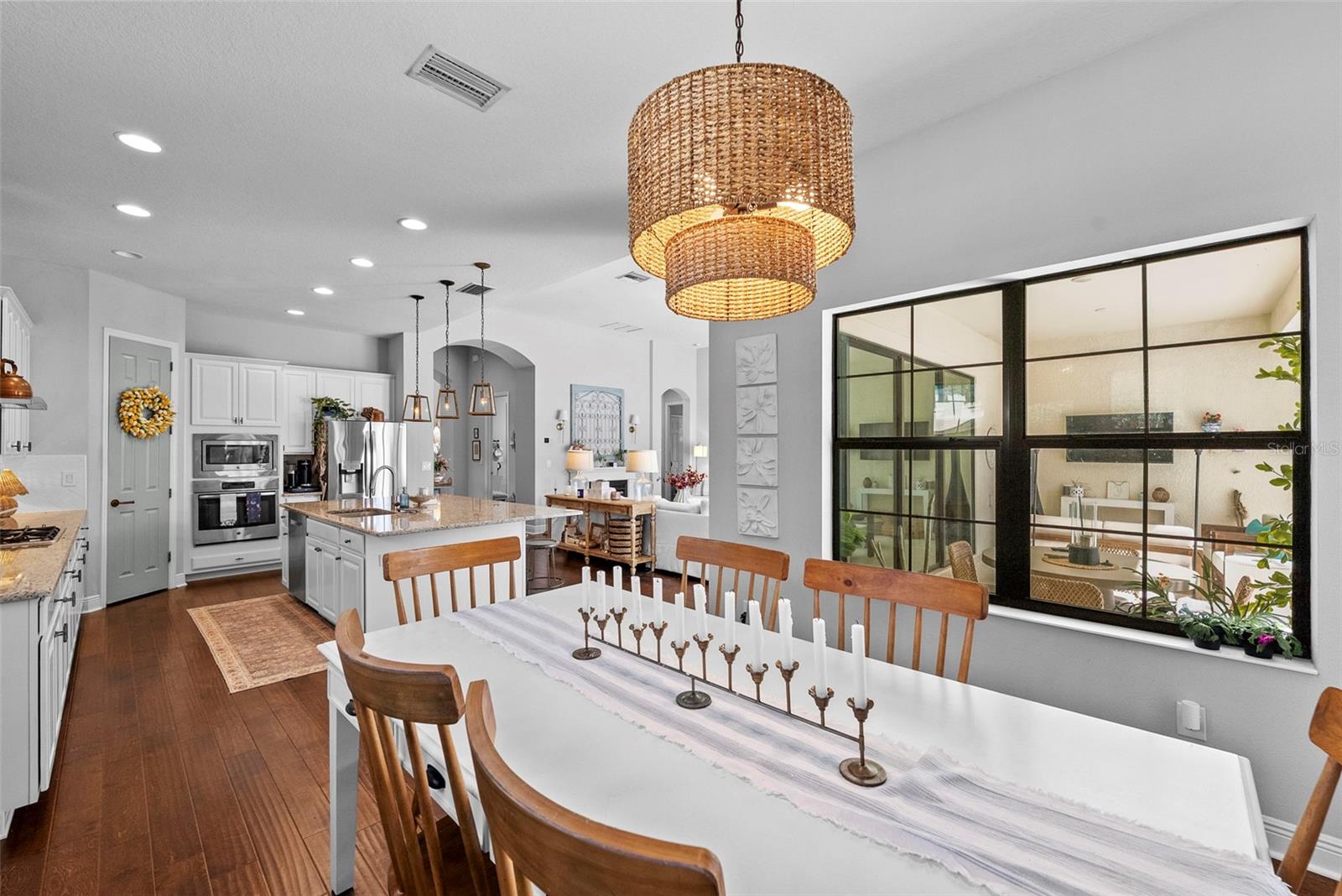 Image 24 of 60 For 1001 Sonesta Avenue