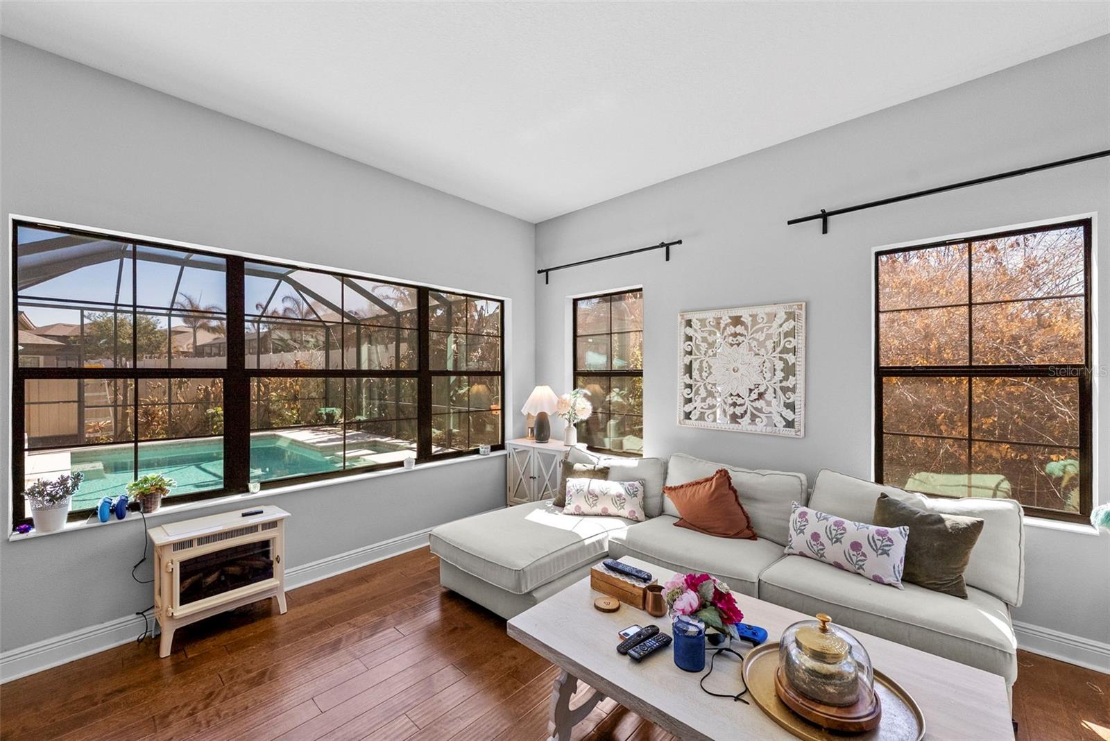 Image 29 of 60 For 1001 Sonesta Avenue