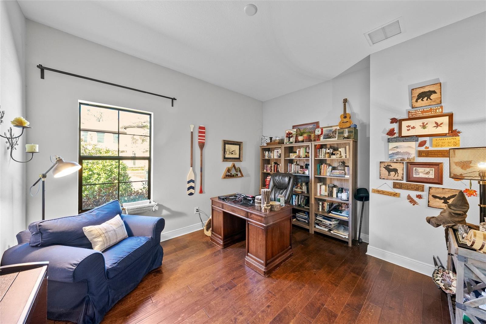 Image 37 of 60 For 1001 Sonesta Avenue